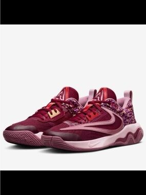 Men’s Nike Giannis Immortality 3 Basketball Shoes